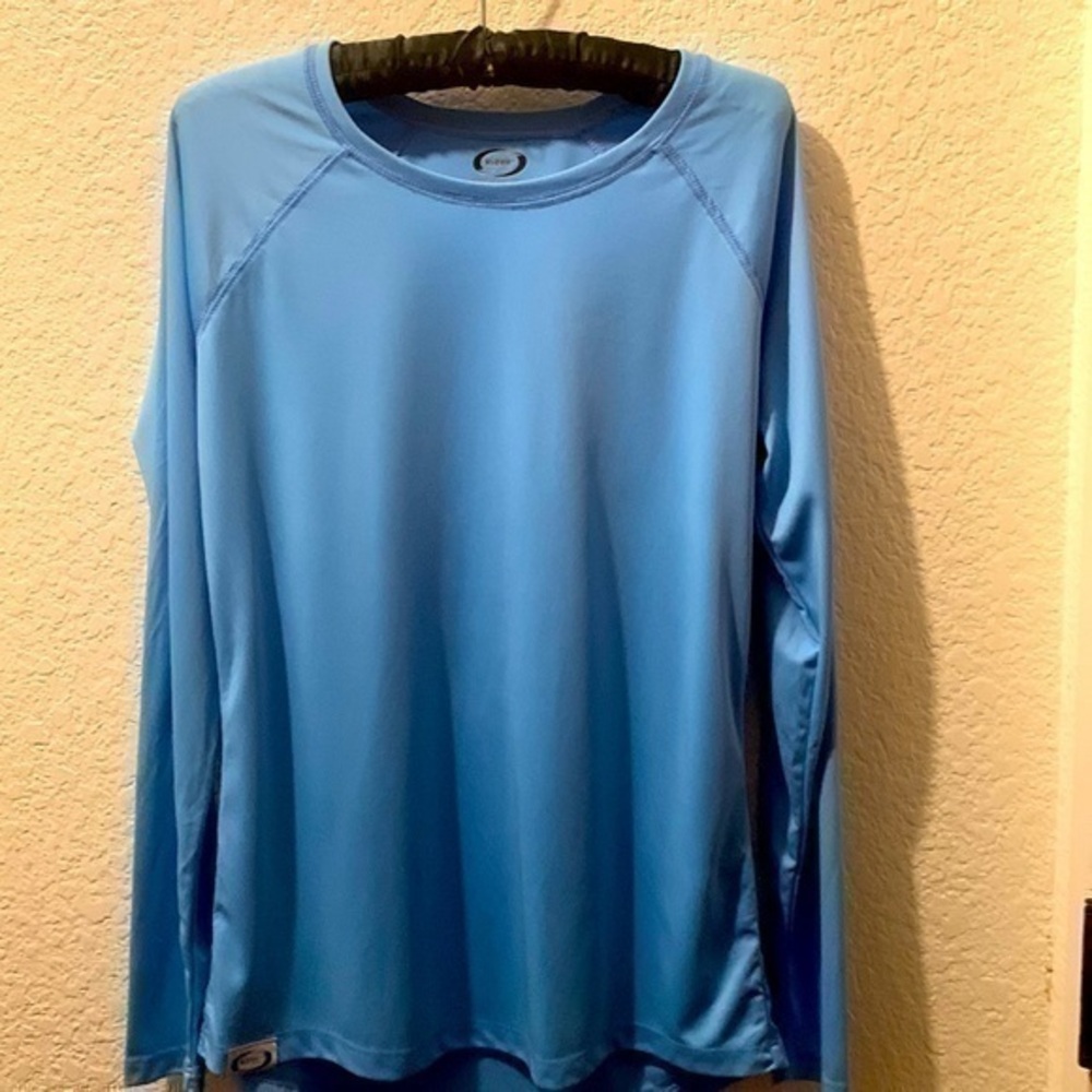 Vapor Apparel long sleeve top
